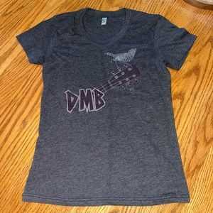 Dave Matthews Band concert tee. Length-25”, Pit to pit-15” Small.